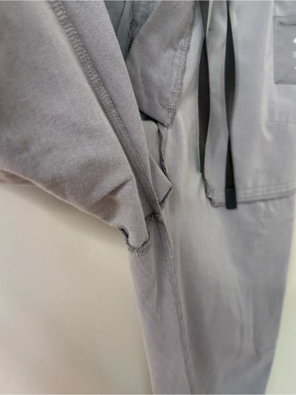 FIGS Technical Collection Mens Large Gray Scrub Set Pants Top Discontinued Rare